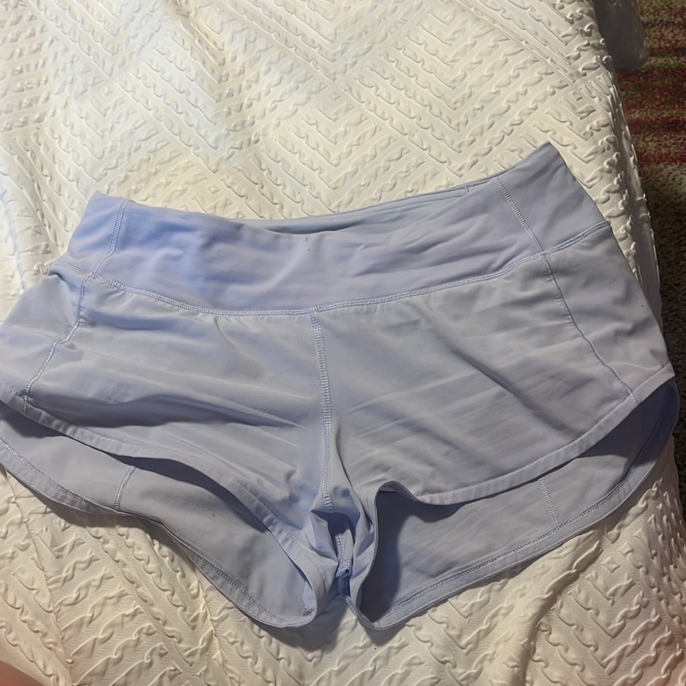 Lululemon Lavender Frost 2in speed up shorts.